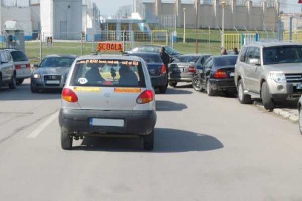 Întreruperi în programul de eliberări permise de conducere